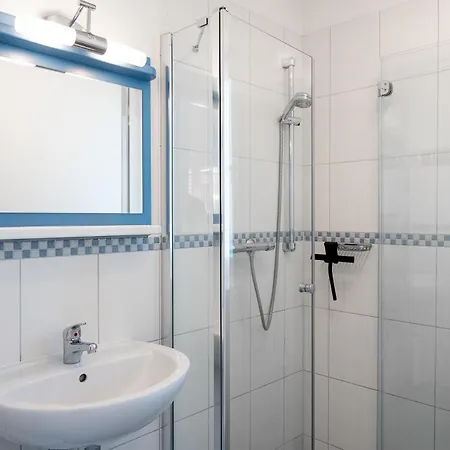 C 7 Premium Reethaus Marvin Mit Eigenem Whirlpool Und Sauna * Gramkow